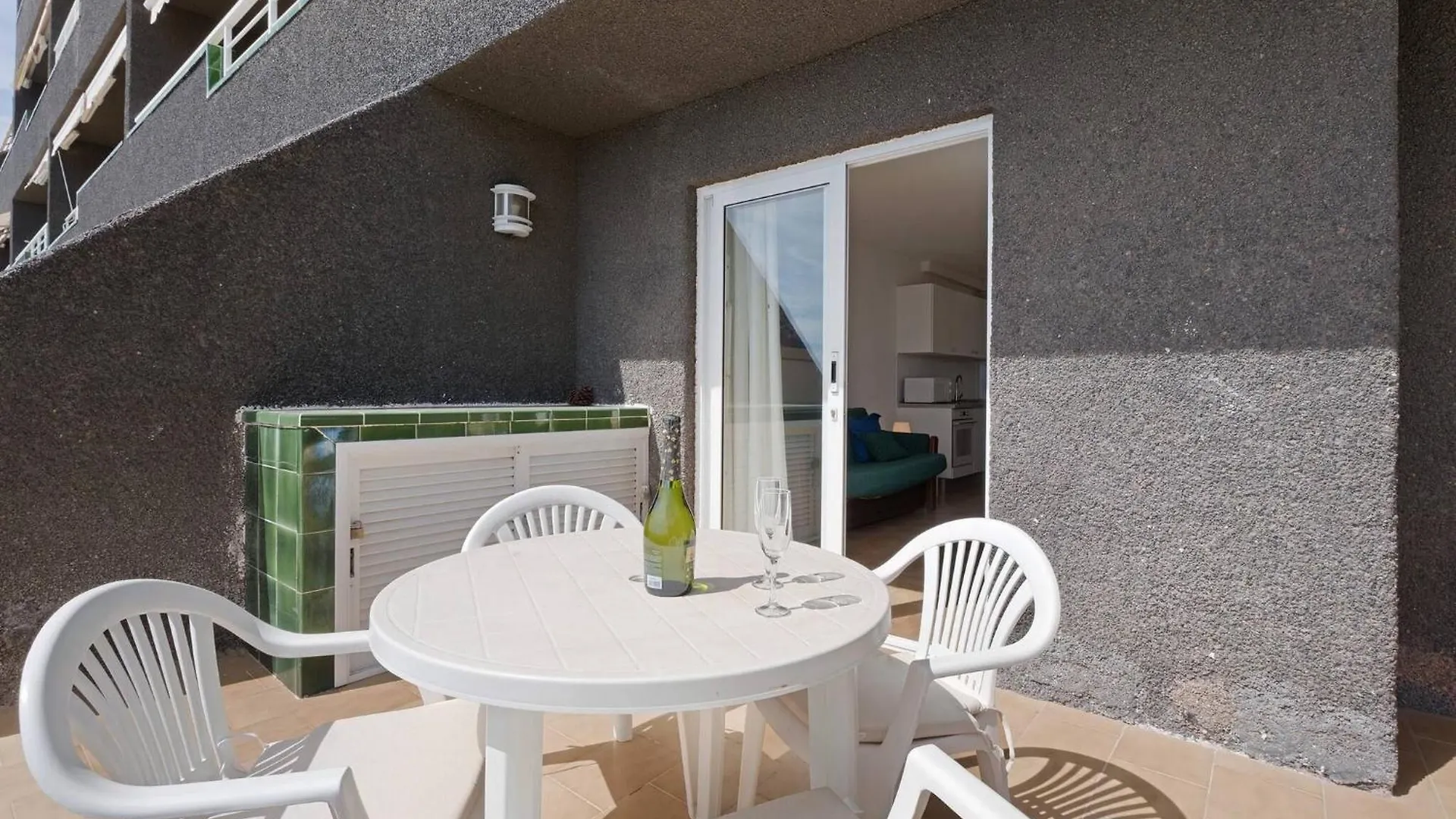 Costa Isora 1 Frontline Apartment Puerto de Santiago  0*, Puerto de Santiago (Tenerife)